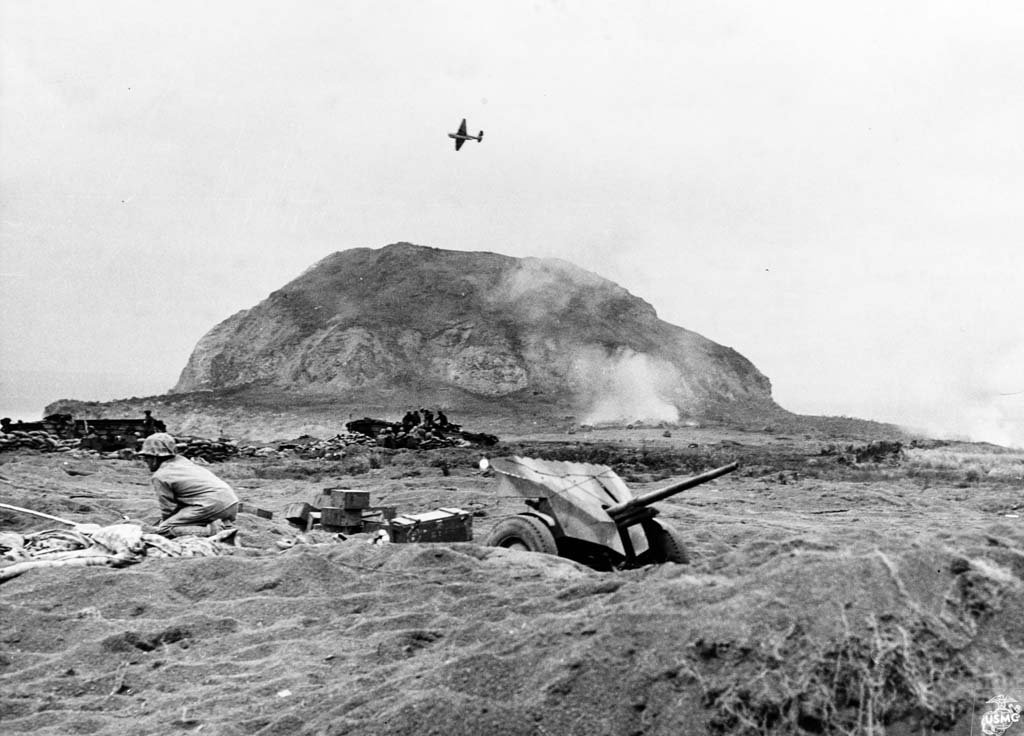 Iwo Jima 1945_2_28 (4).jpg