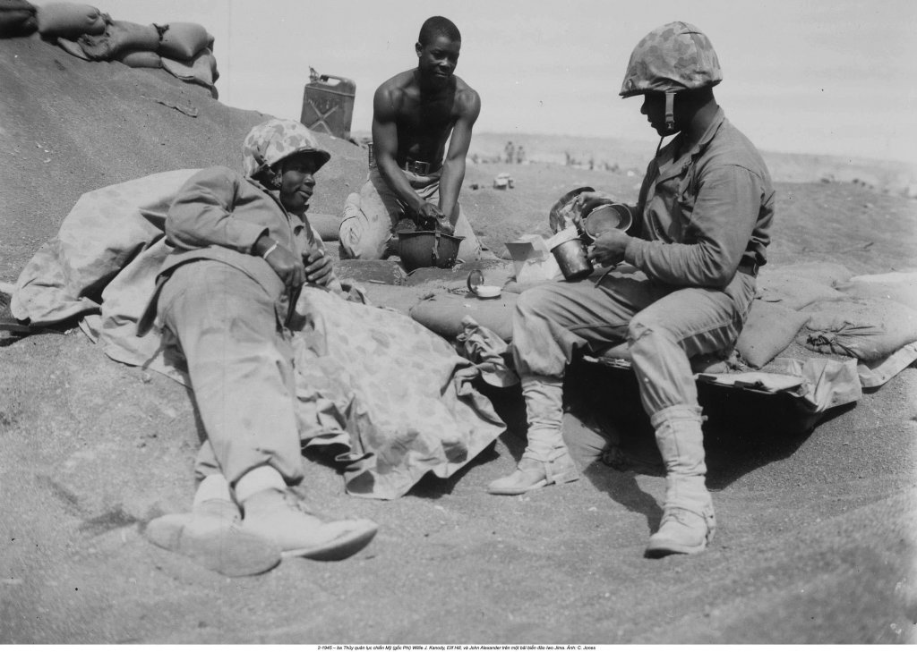 Iwo Jima 1945_2_x (59).jpg