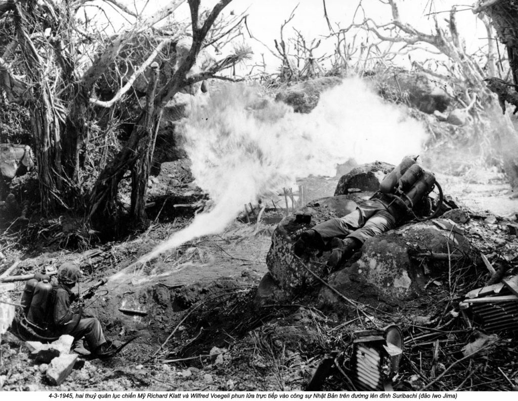 Iwo Jima 1945_3_4 (1).jpg