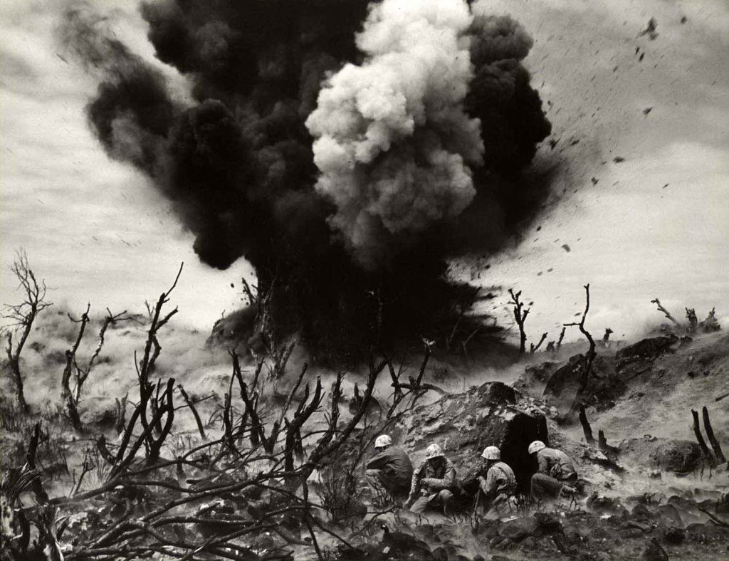 Iwo Jima 1945_3_10 (10).jpg