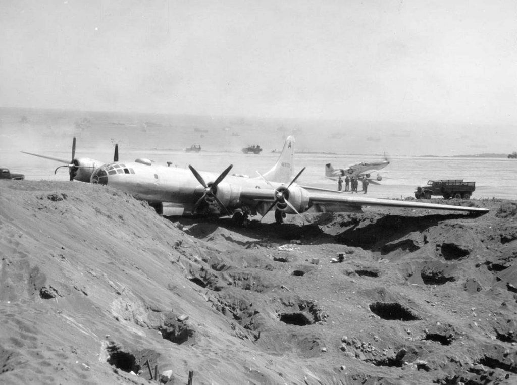 Iwo Jima 1945_3_10 (18).jpg