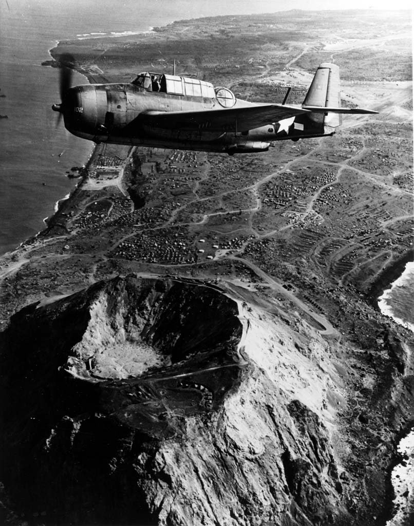 Iwo Jima 1945_3_10 (34).jpg