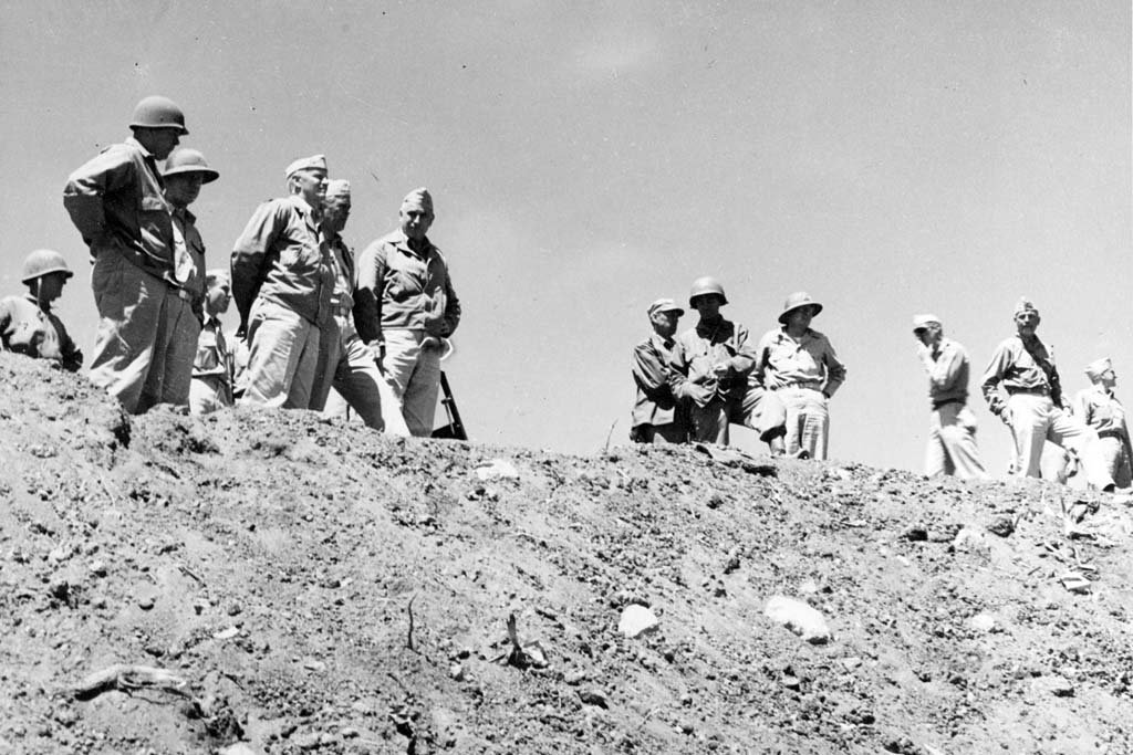 Iwo Jima 1945_3_10 (37a).jpg