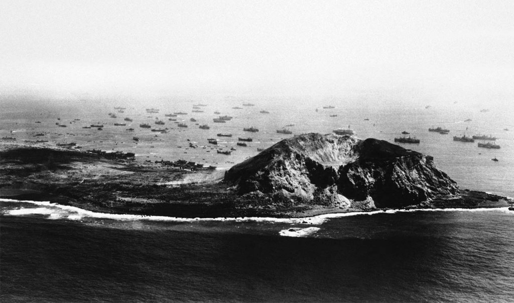 Iwo Jima 1945_2_24 (1).jpg