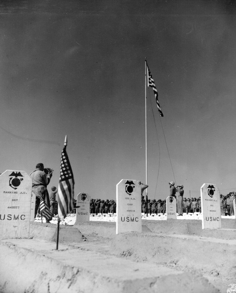 Iwo Jima 1945_4_13 (10).jpg