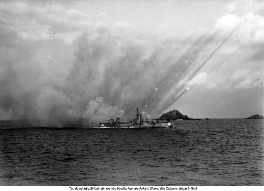 Okinawa 1945_3_29 (11).jpg