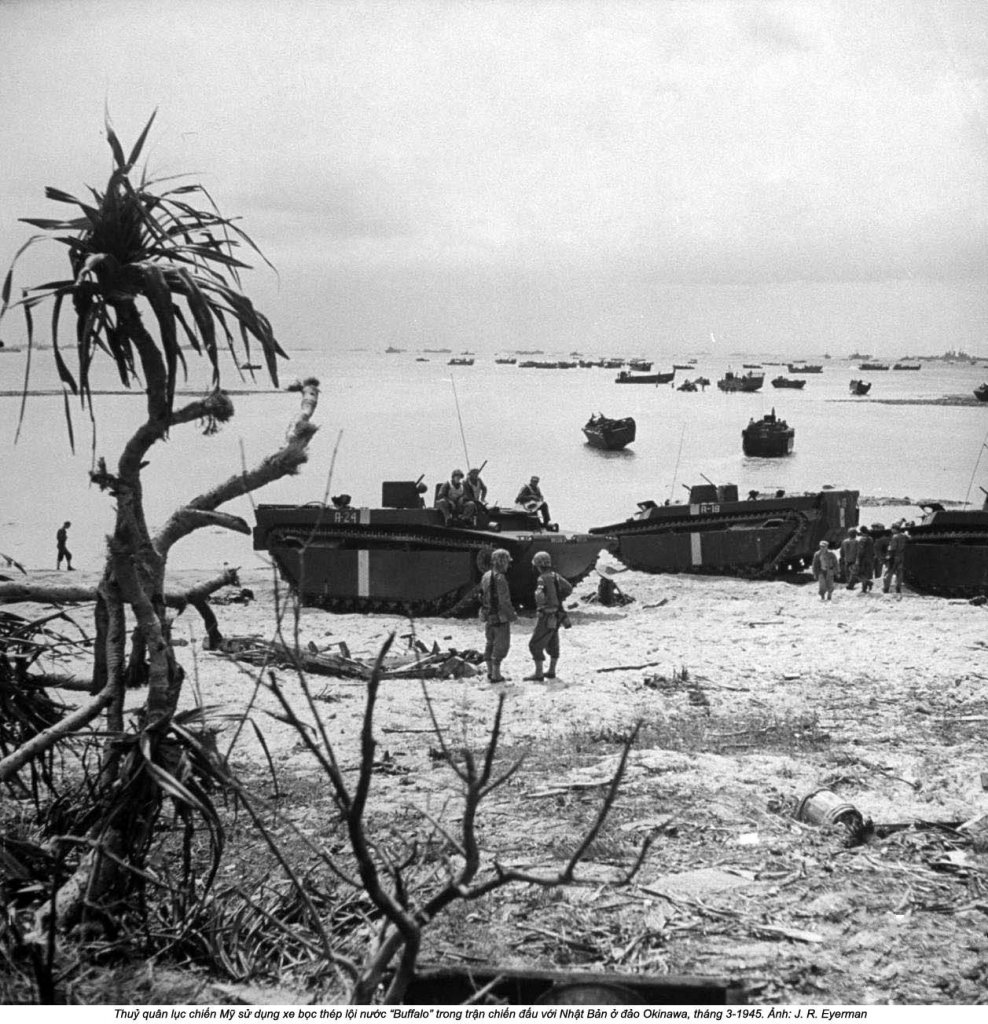 Okinawa 1945_3_29 (15).jpg