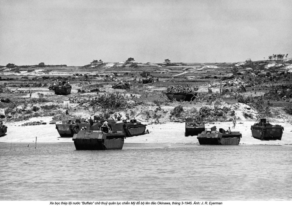 Okinawa 1945_3_29 (18).jpg