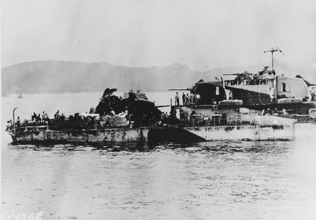 Okinawa 1945_4_6 (2).jpg