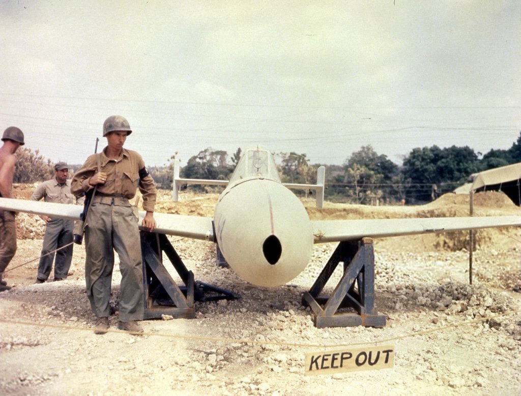 Okinawa 1945_4_13 (9).jpg