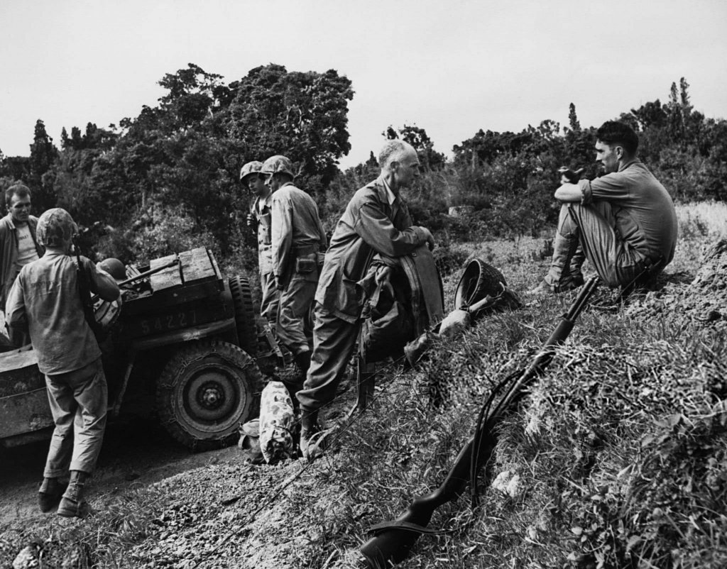 Okinawa 1945_5 (82).jpg