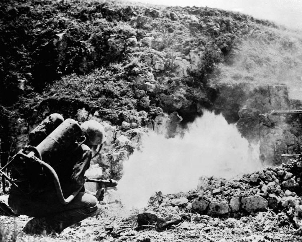 Okinawa 1945_5_30 (6).jpg