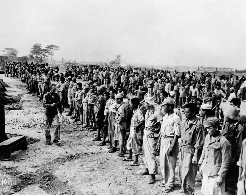 Okinawa 1945_6_7 (2).jpg