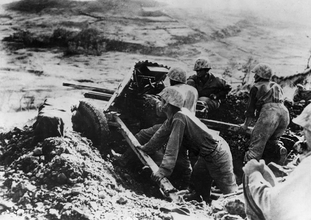 Okinawa 1945_6_8 (4).jpg