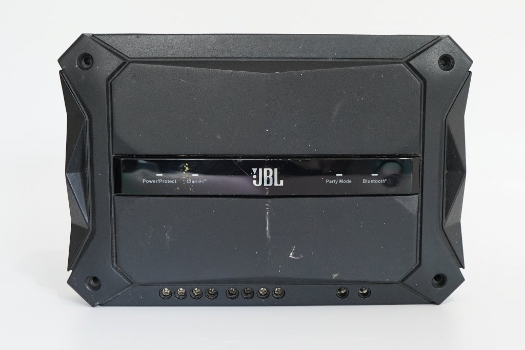 JBL GTR-104 0 3.jpg