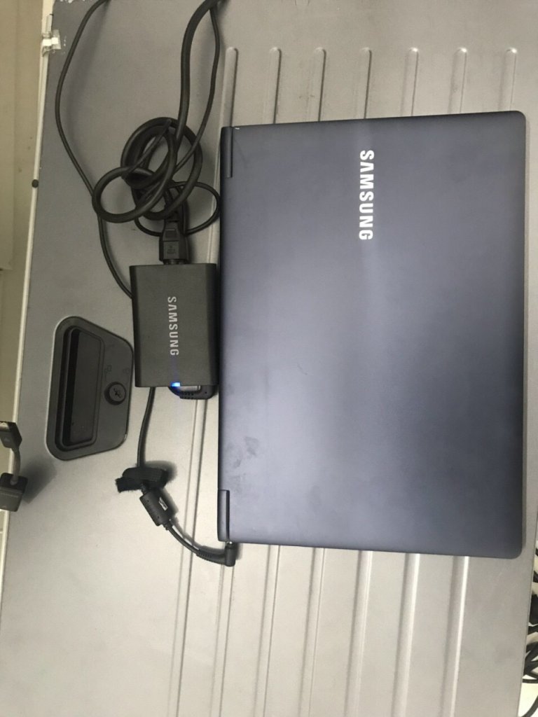 z4011866903300_6148e78c0113043784a4624af3db32a5.jpg