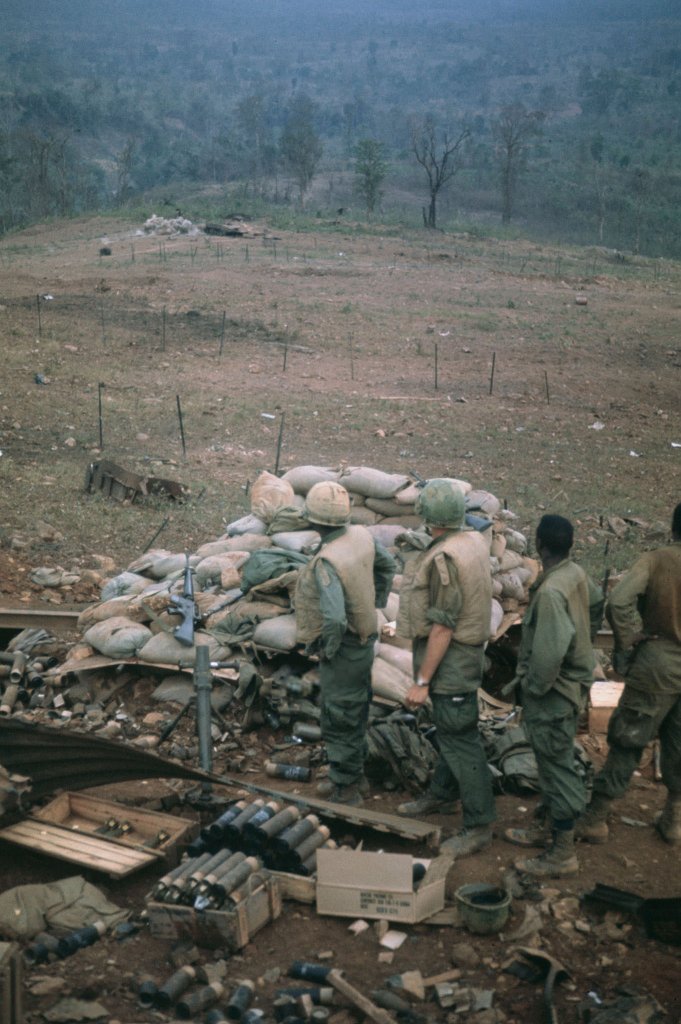 Khe Sanh 1968_4_14 (8).jpg