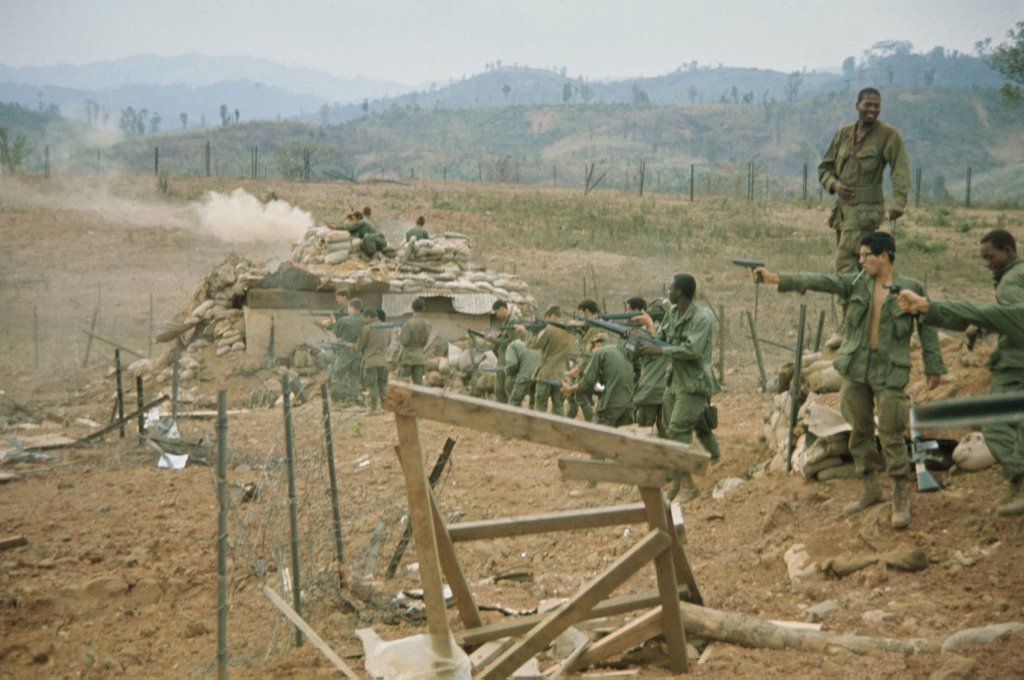 Khe Sanh 1968_4_14 (9).jpg