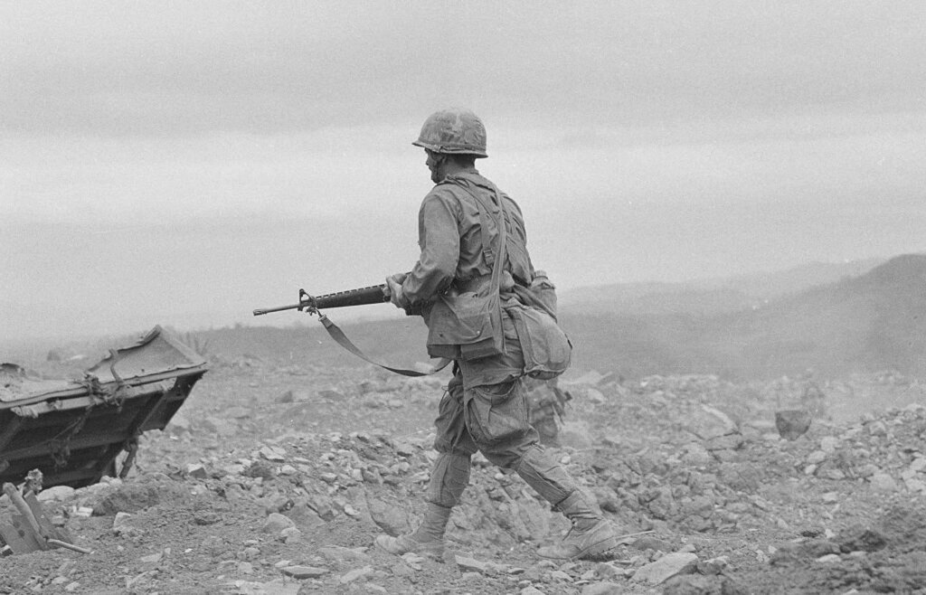 Khe Sanh 1968_4_18 (3).jpg