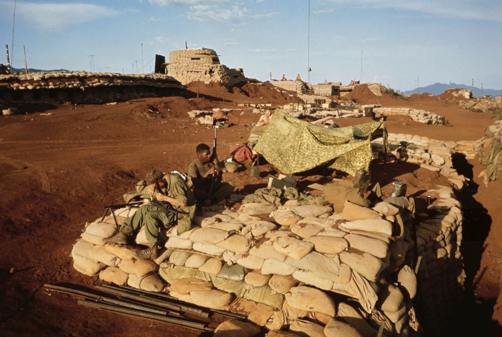 Khe Sanh 1968_5_25 (8).jpg