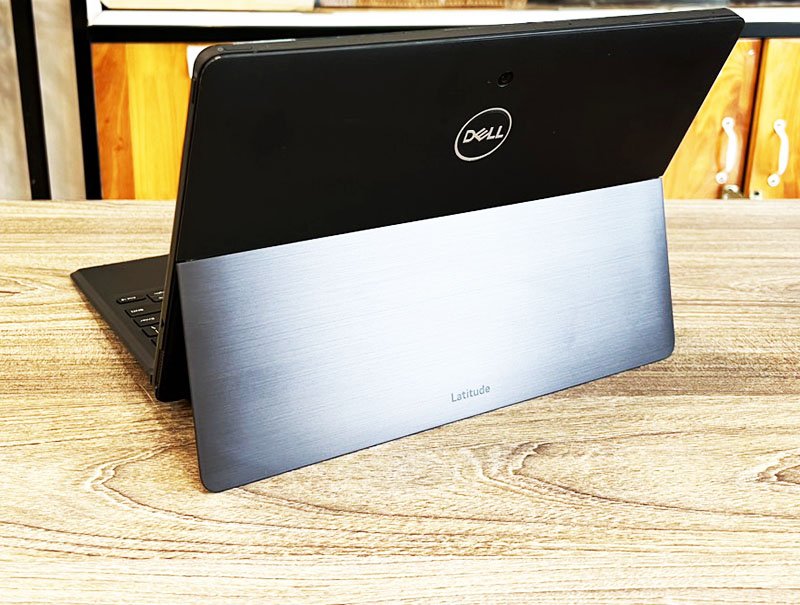 laptop dell cu.jpg