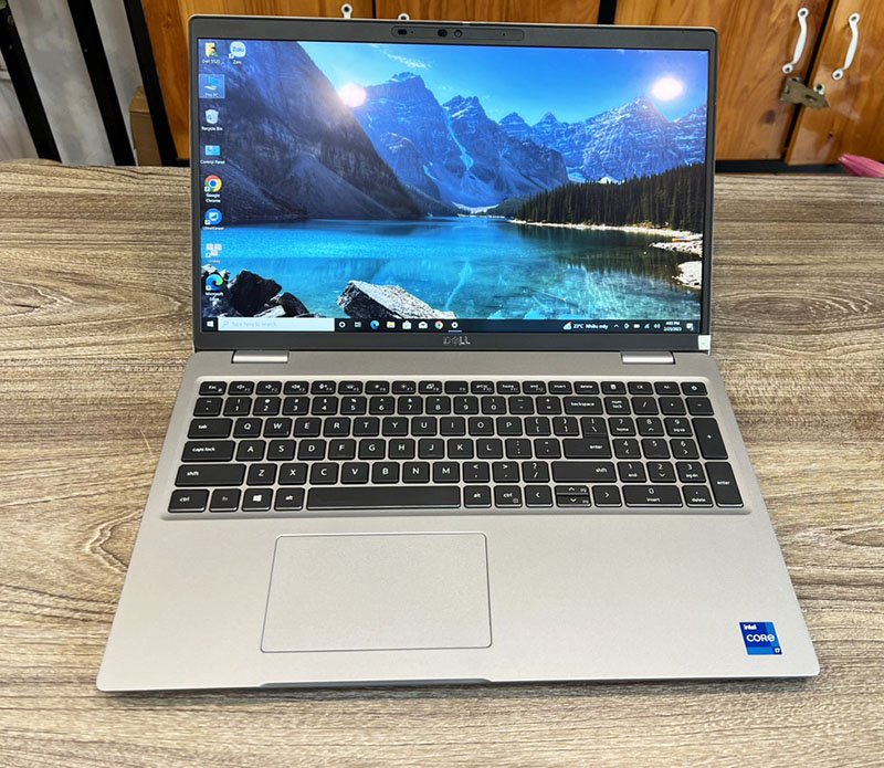 dell latitude 5520 i7.jpg