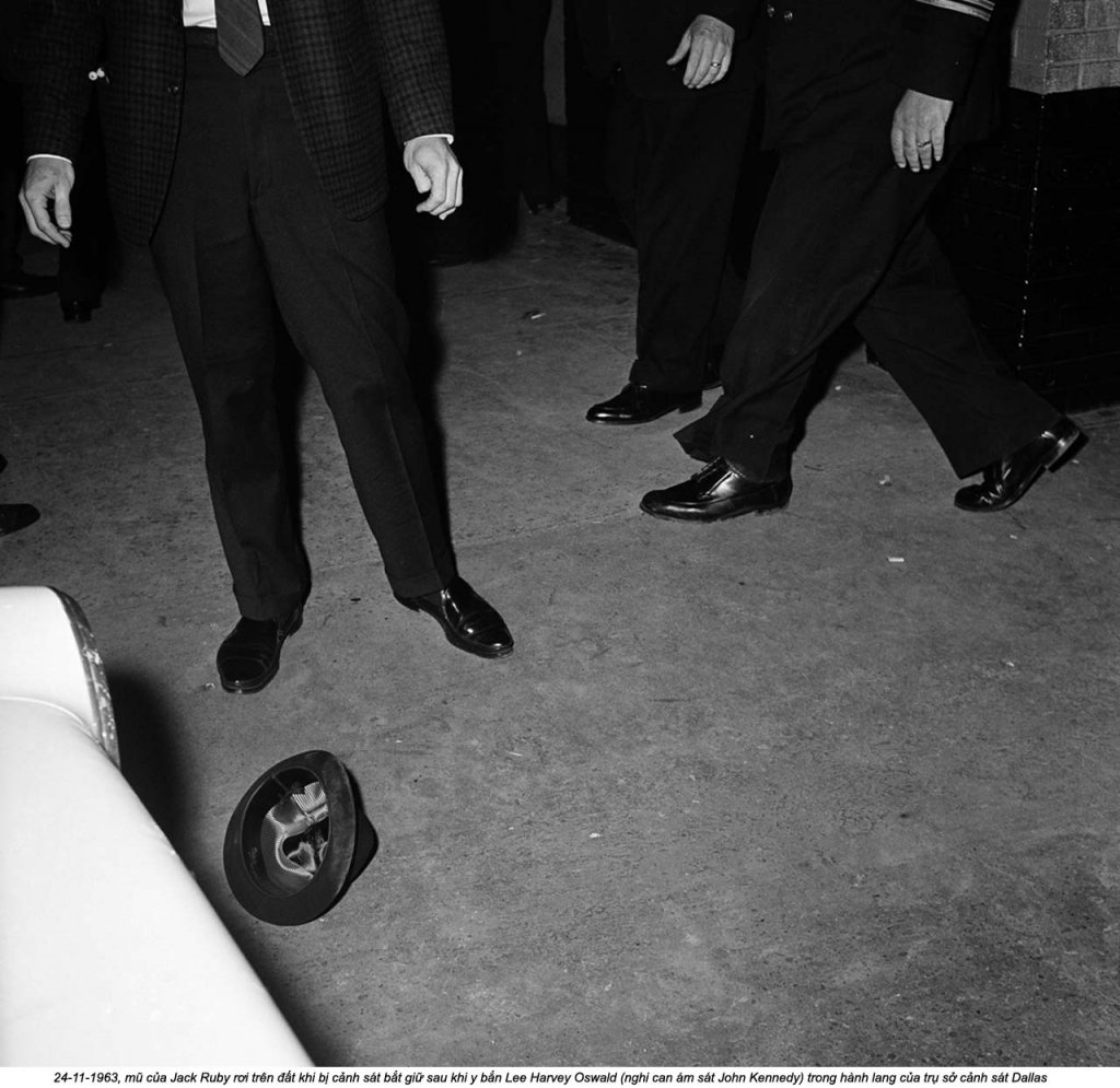 Kennedy 1963_11_24 (19).jpg