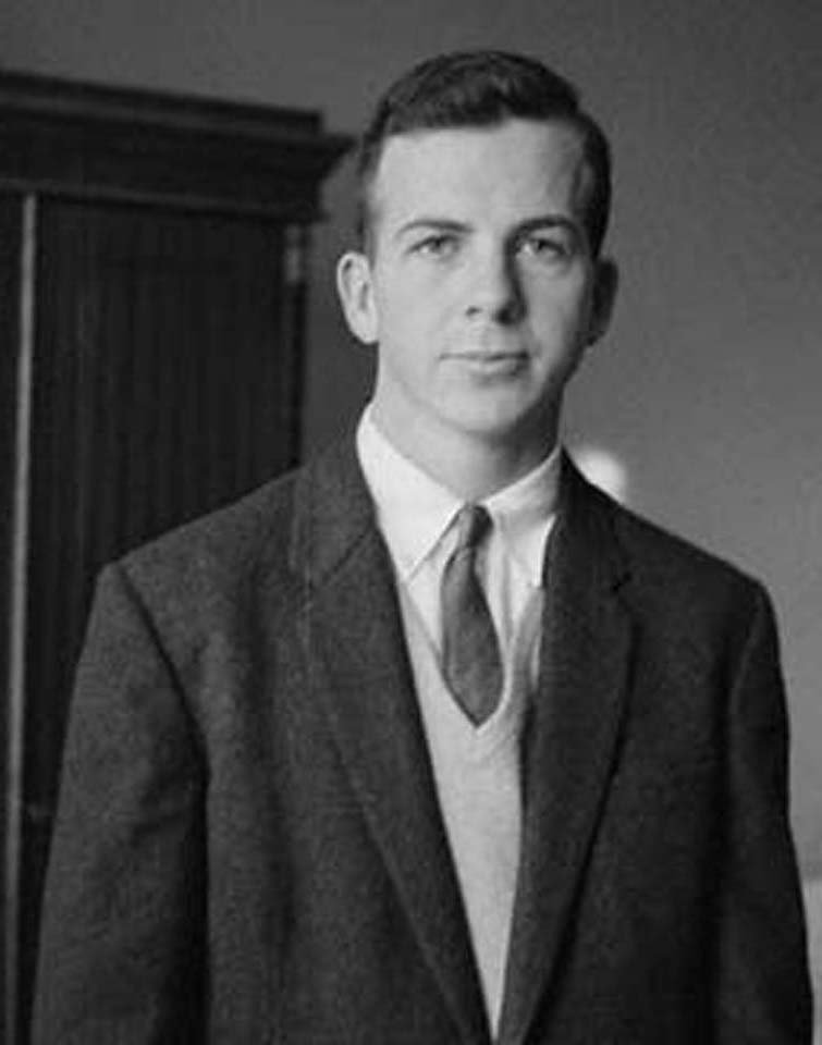 Lee Oswald 1959 (3).jpg