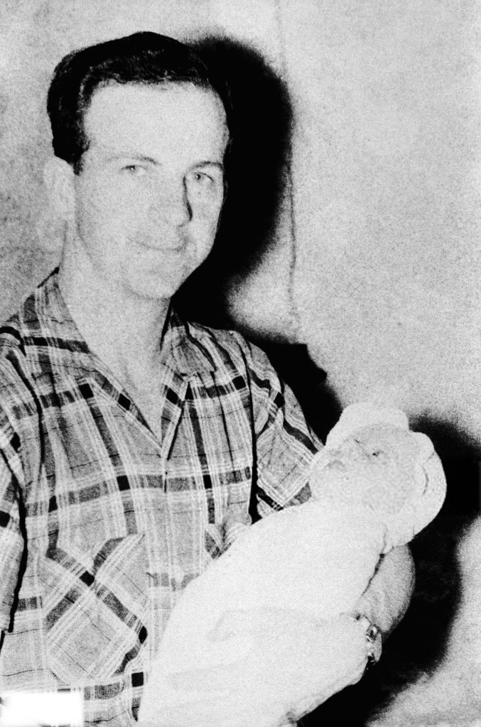 Lee Oswald 1962 (2).jpg