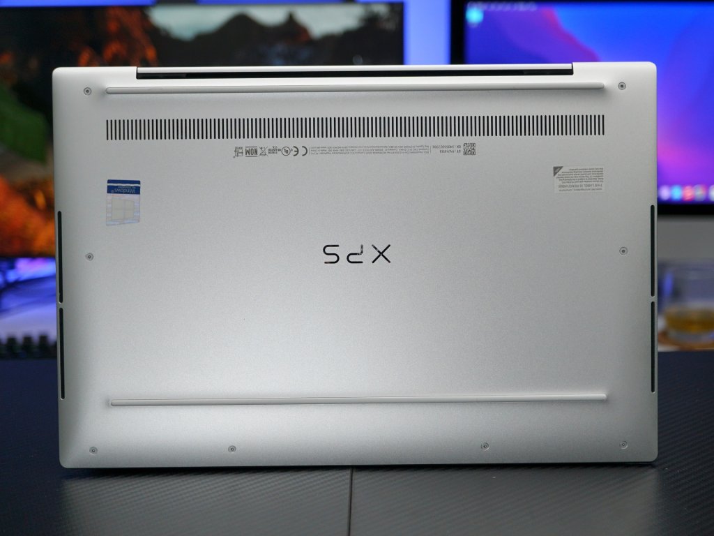 Dell XPS 9310 Oled 4.JPG