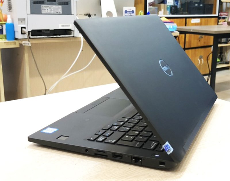 dell latitude i7.jpg