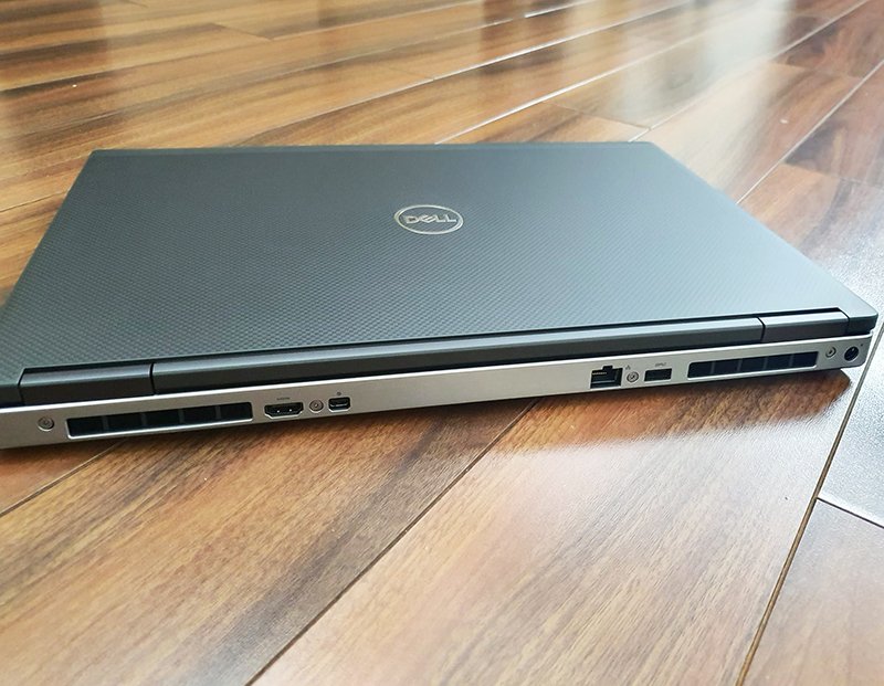 Dell Precision 7740 17.3.jpg