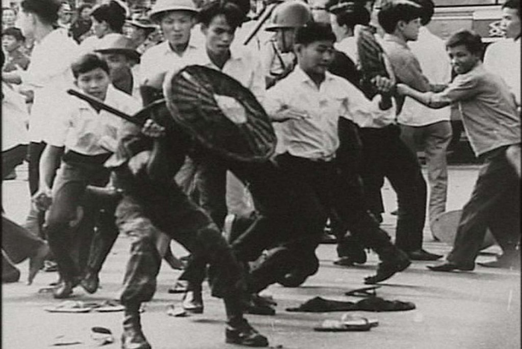 Biểu tình 1963_6_16 (4).jpg