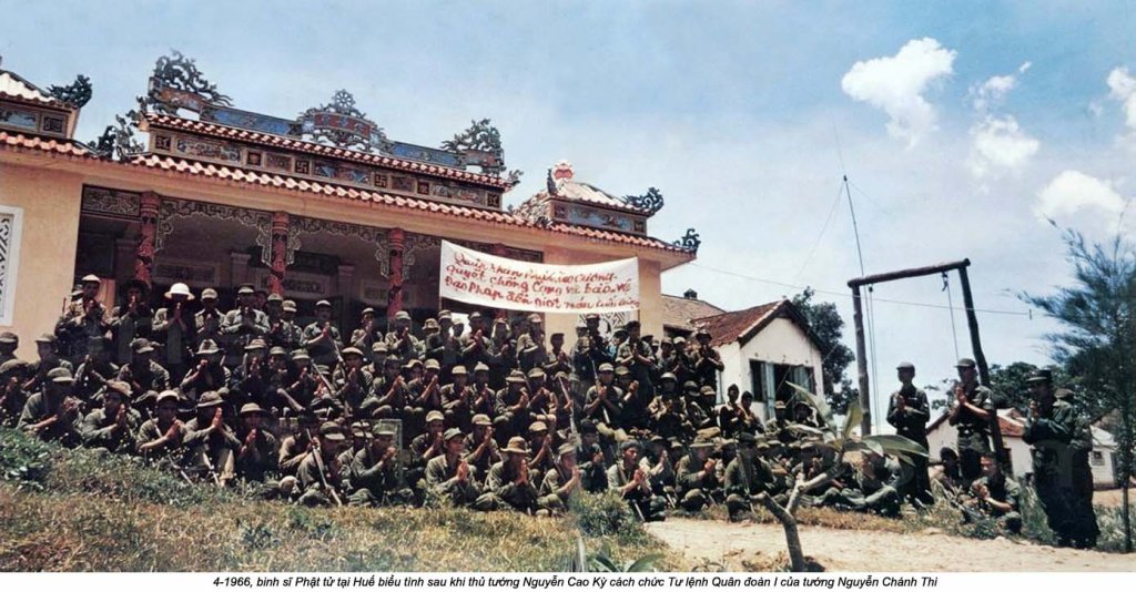 Biểu tình 1966_4 (1).jpg