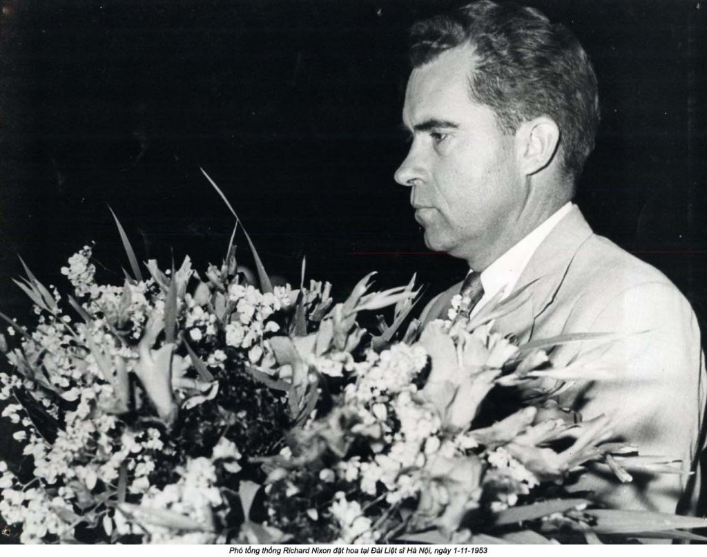 Việt Nam 1953_11_1 (1_1) Nixon.jpg