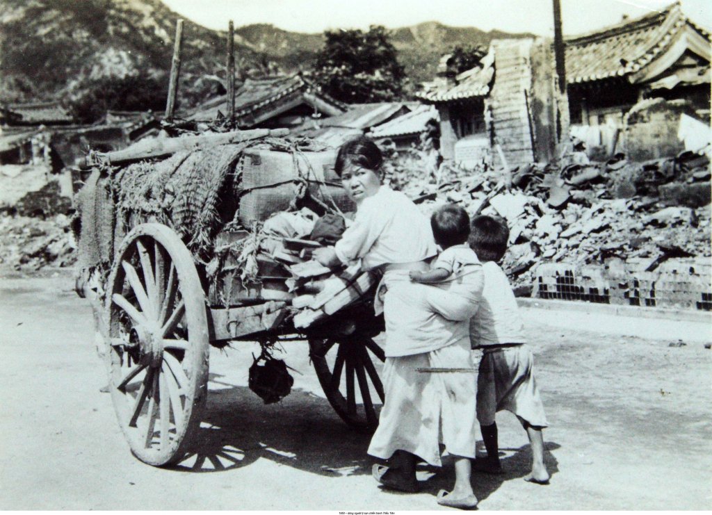 Korean War 1950_8 (53).jpg