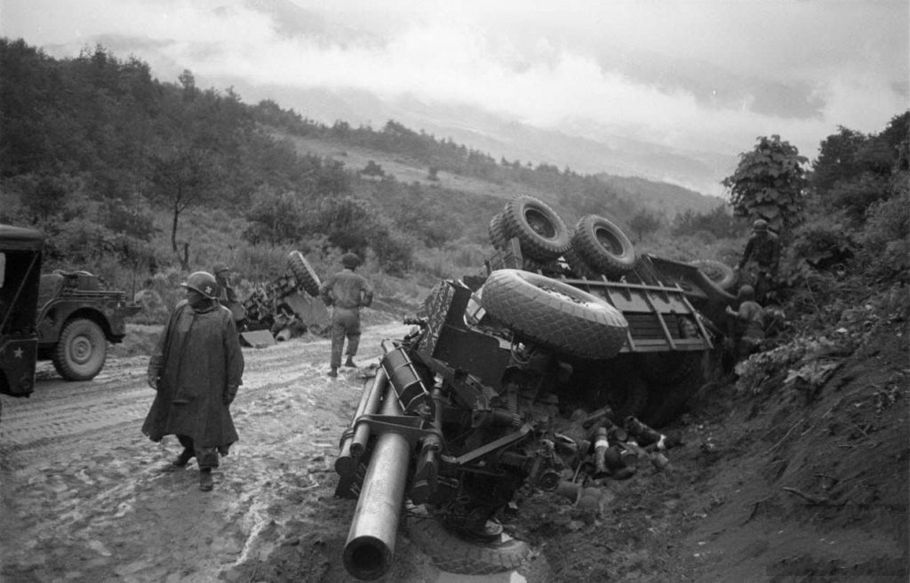 Korean War 1950_8_8 (9).jpg