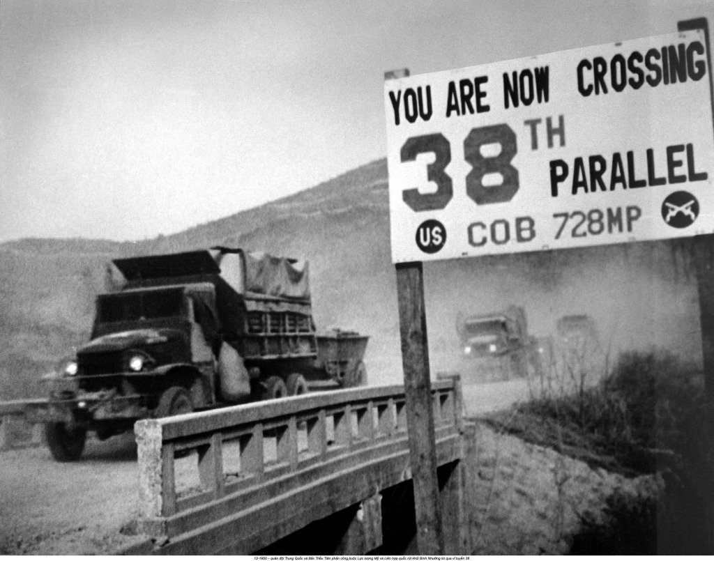 Korean War 1950_12_15 (3).jpg