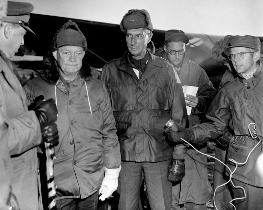 Korean war 1952_12_2 (2) Eisenhower.jpg