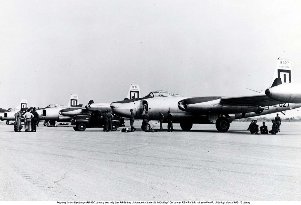 Korean war (20_45_1) RB-45.jpg