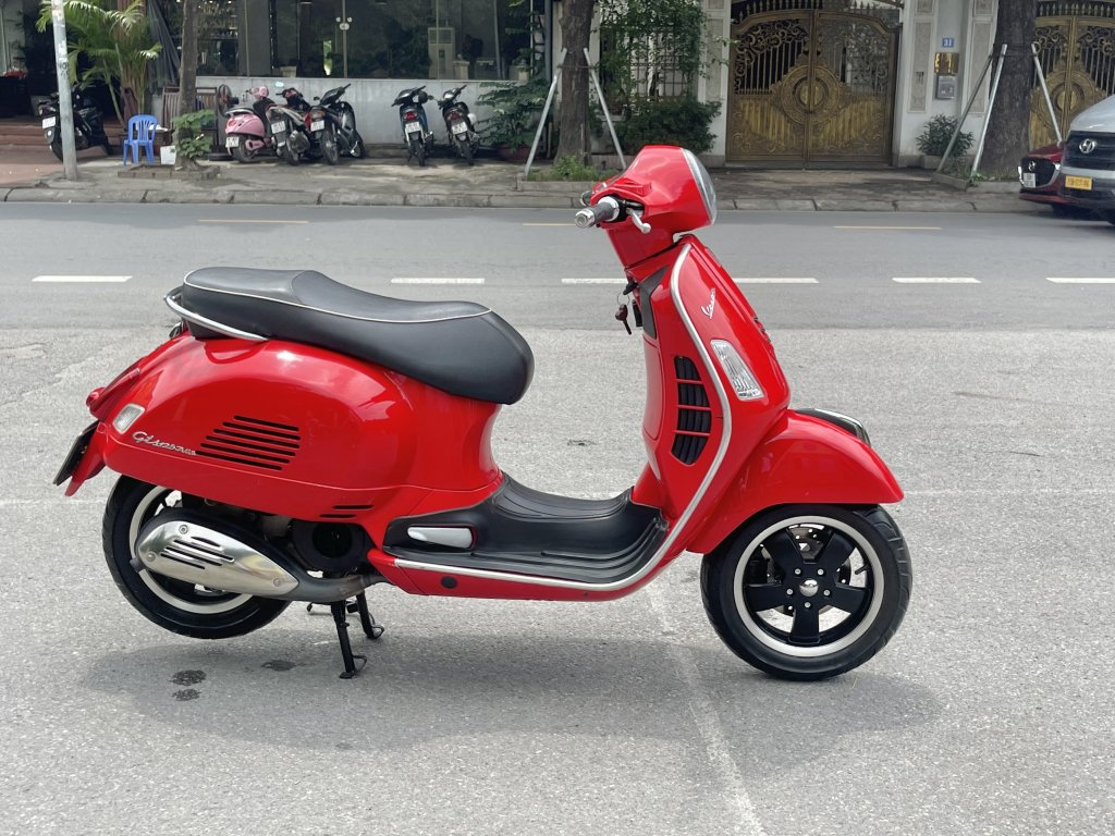 Piaggio (1).jpg