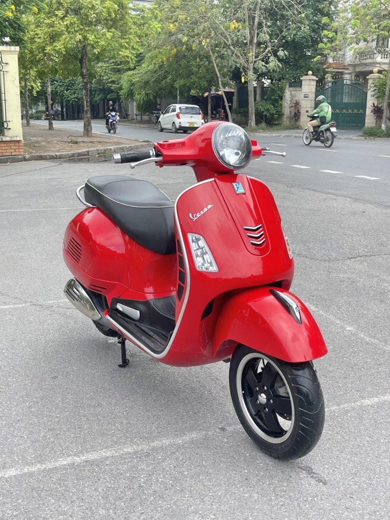 Piaggio (2).jpg