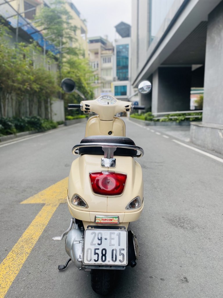 vespa  (4).jpg