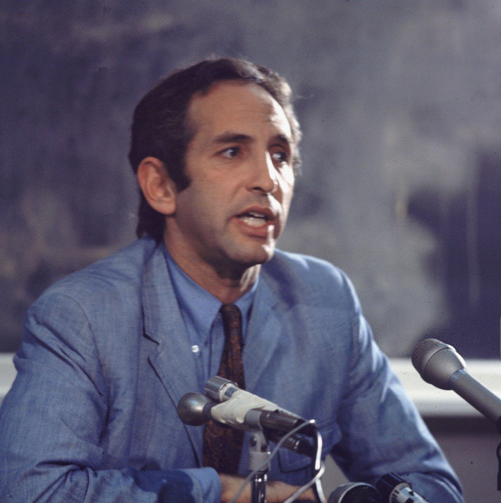 Daniel Ellsberg 1971 (c16).jpg