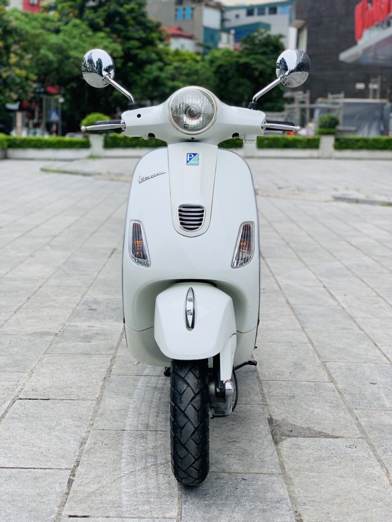 vespa LX (5).jpg