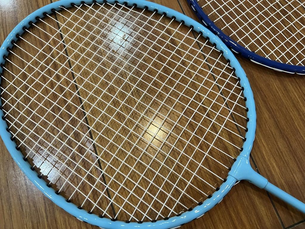 Bộ 2 vợt cầu lông kèm 2 quả cầu Crivit BS-122673.jpeg