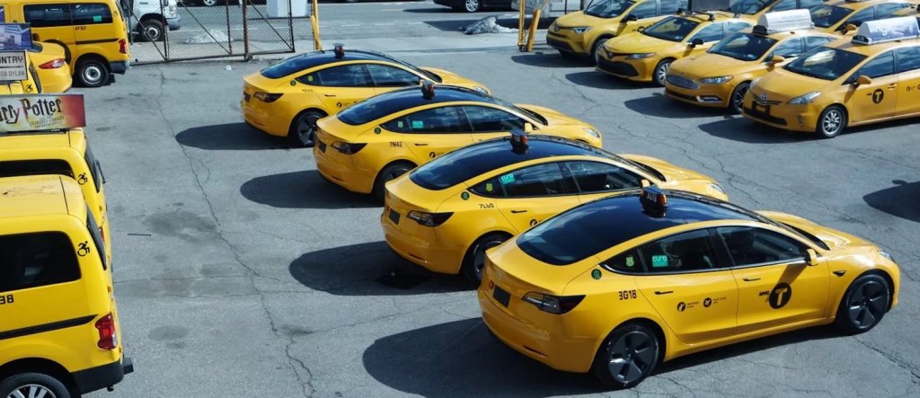 Tesla-Model-3-new-york-city-yellow-cab-fleet.jpg