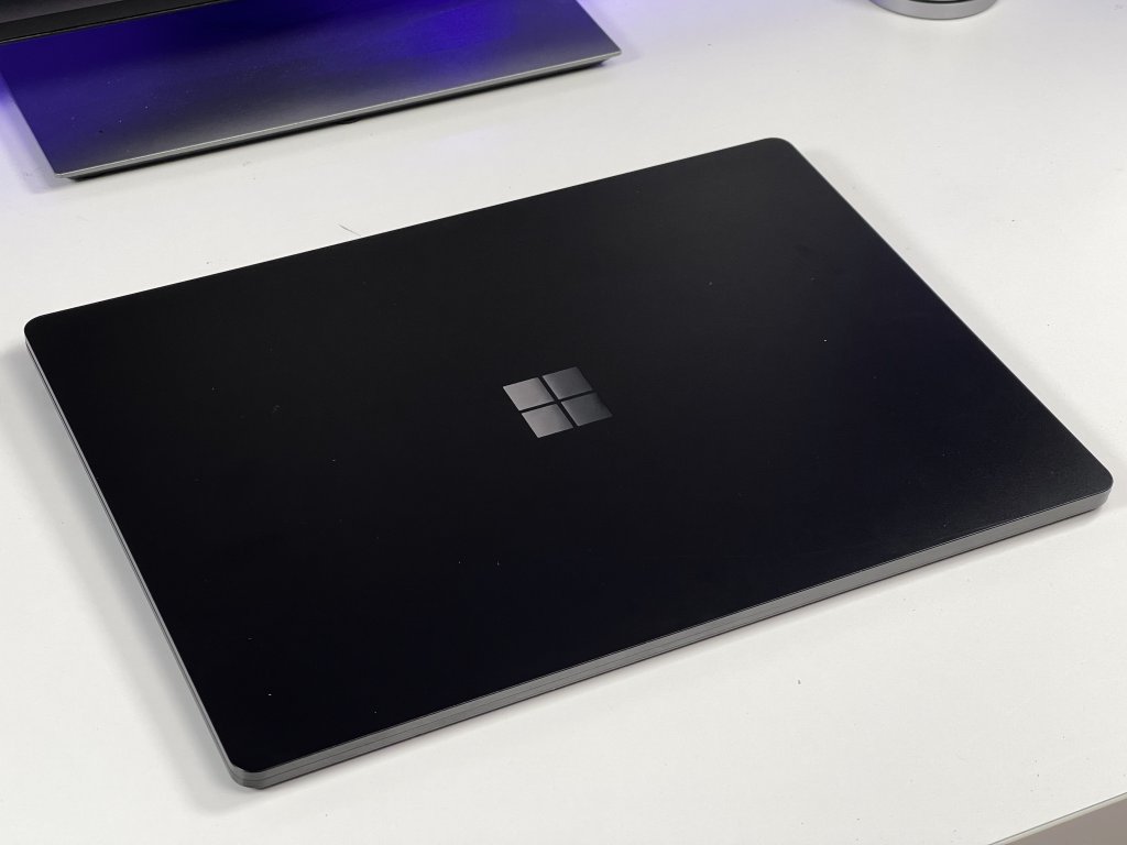Surface Laptop 3 4.JPG