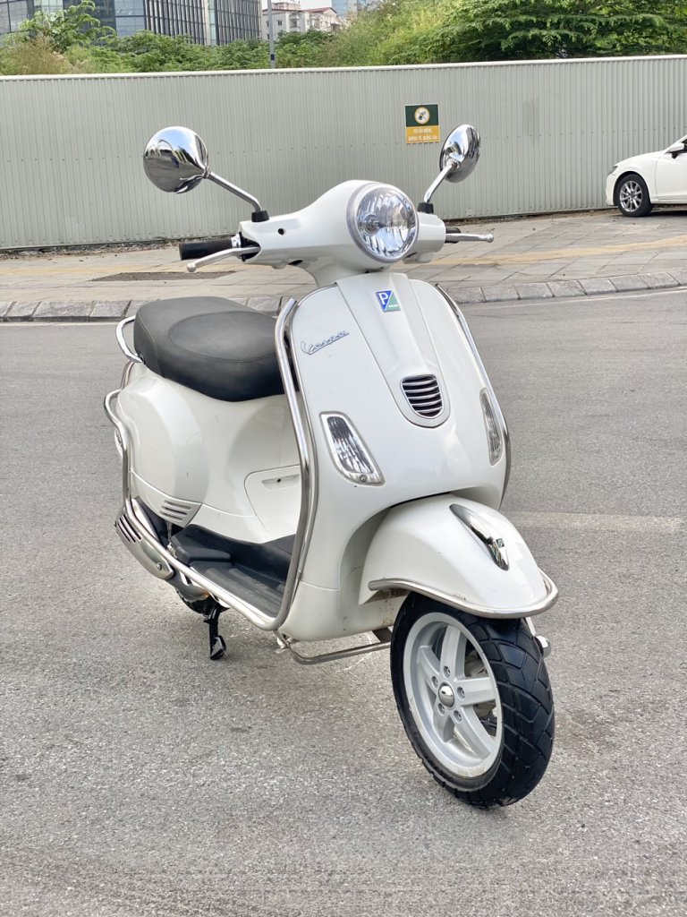 vespa Lx (3).jpg