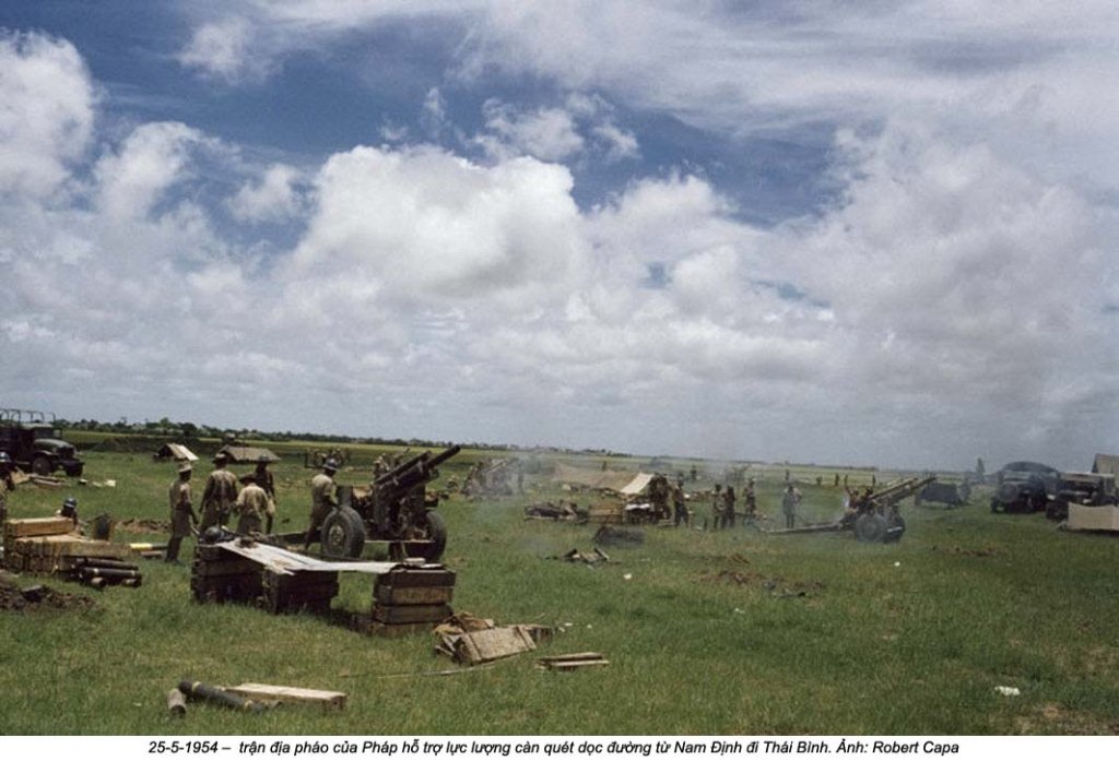 Photographer_Robert Capa (24).jpg